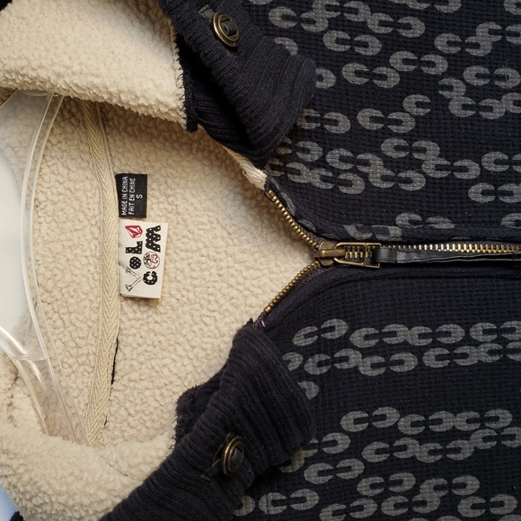 Volcom Women's Sherpa Lined Hoodie Black Size Small - Picture 2 of 5